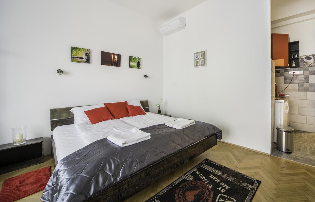 Danube Castleview Apartment Budapest Room photo